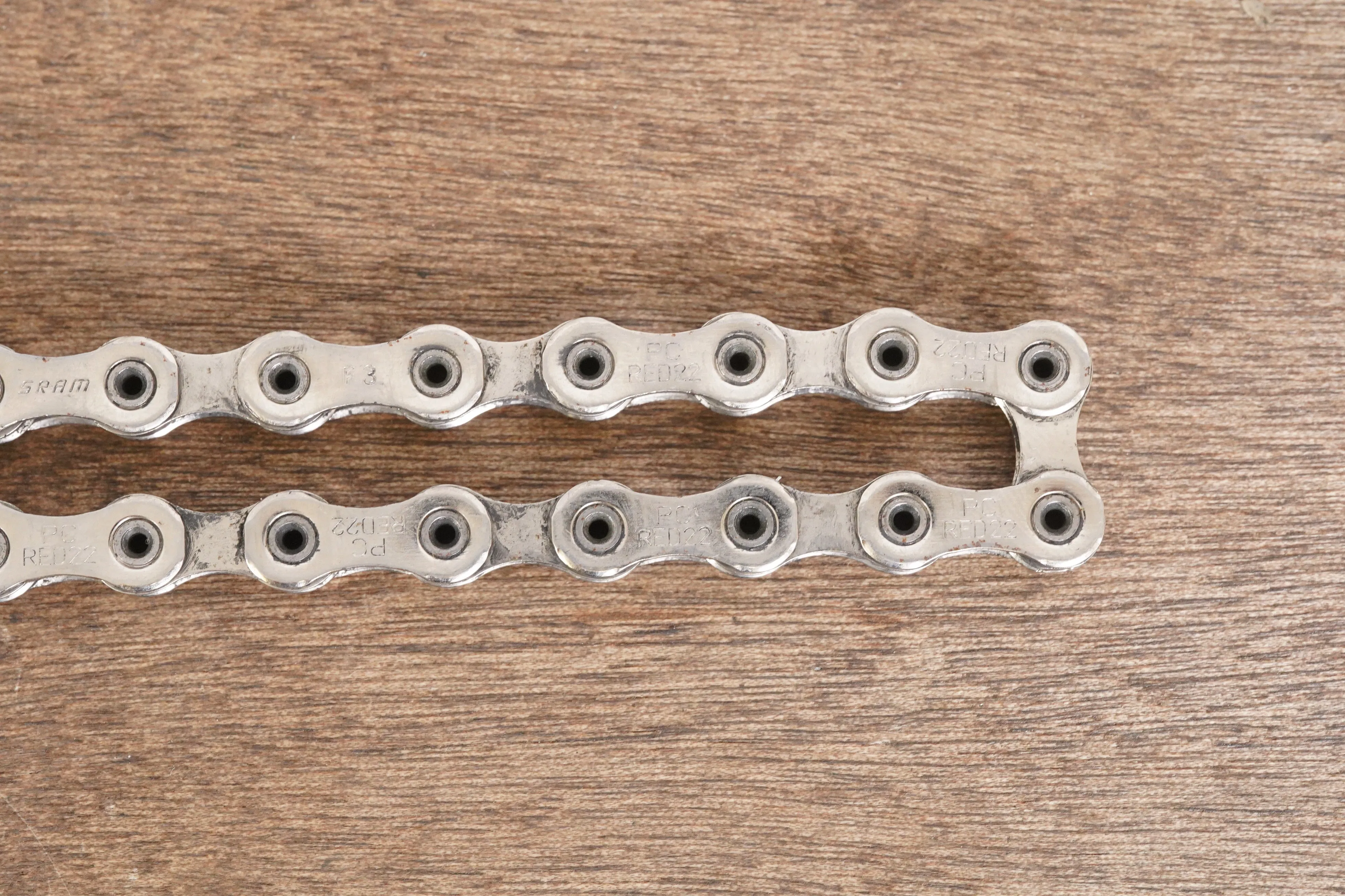 106L SRAM RED22 11 Speed Road Chain >75% Life Remaining 106 Links