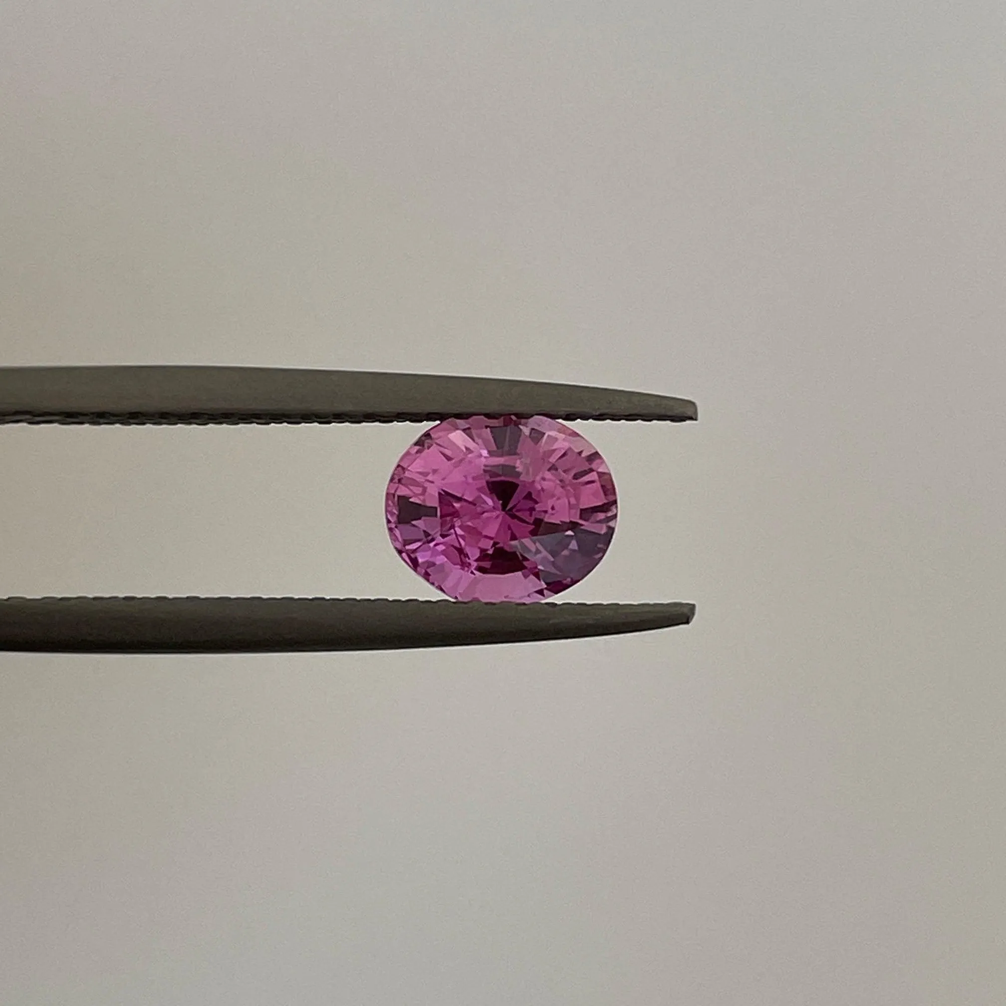 1.14 crt, Natural bubblegum pink sapphire, Oval Cut Engagement Rings,