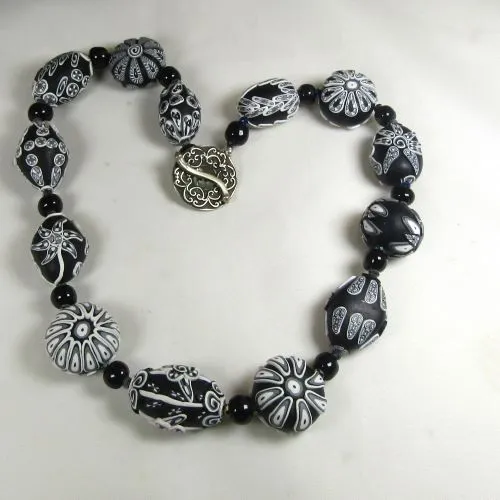 Black and White Handmade Fair Trade Bead Necklace Samunnat