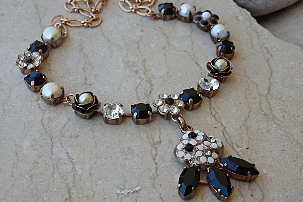 Black evening necklace