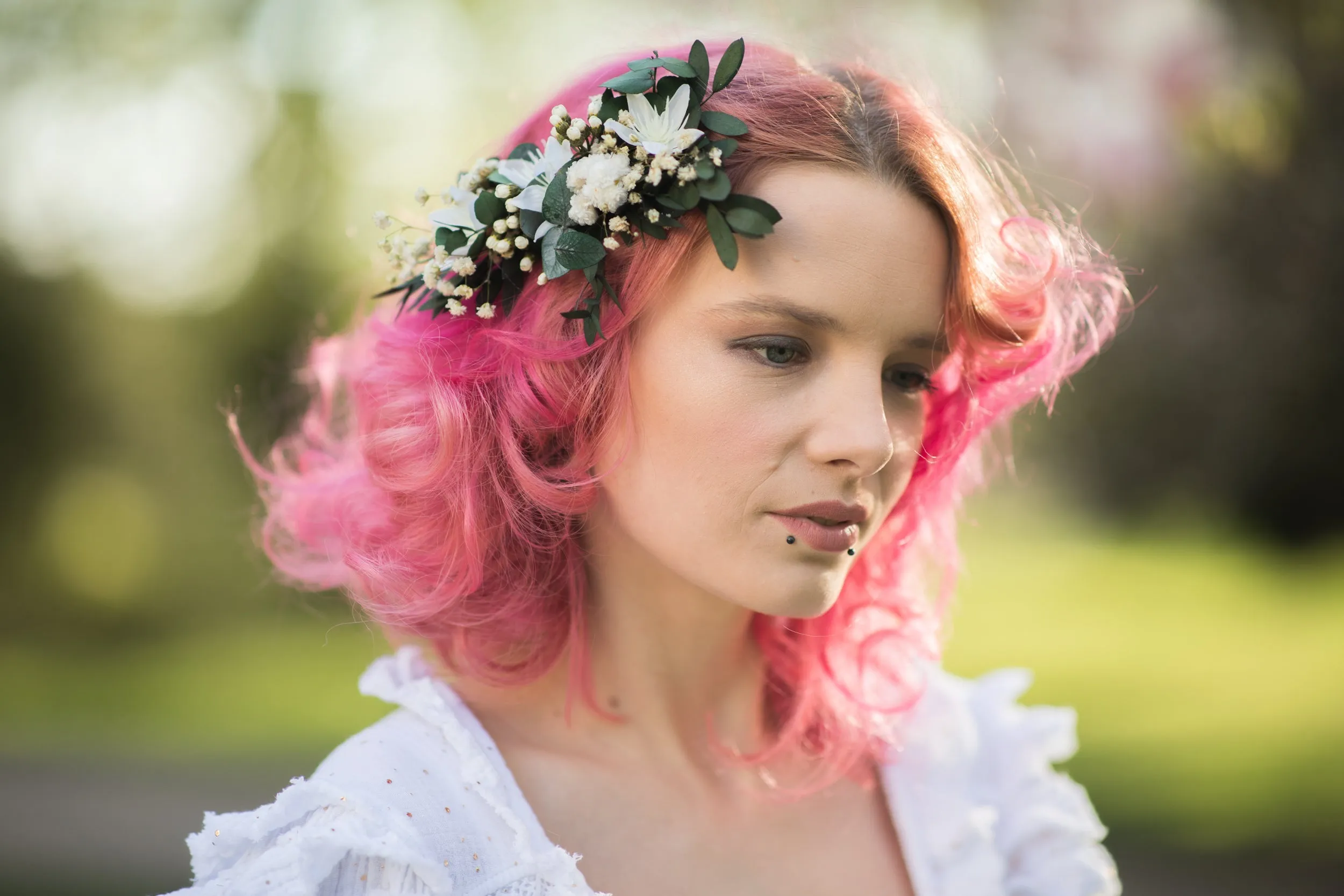 Boho bridal comb Natural greenery hair comb Flower headpiece for bride Preserved eucalyptus comb White and green flower comb Magaela