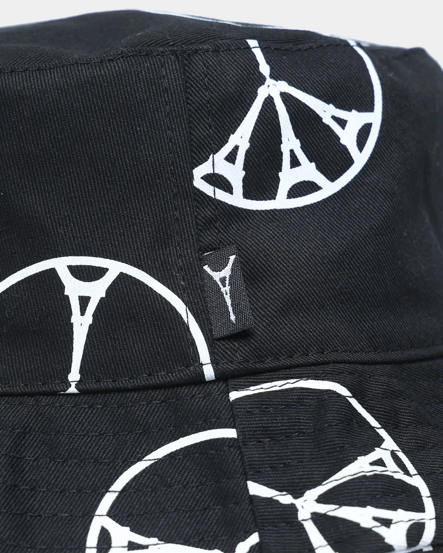 Carre Peace All Over Bucket Hat Black/White