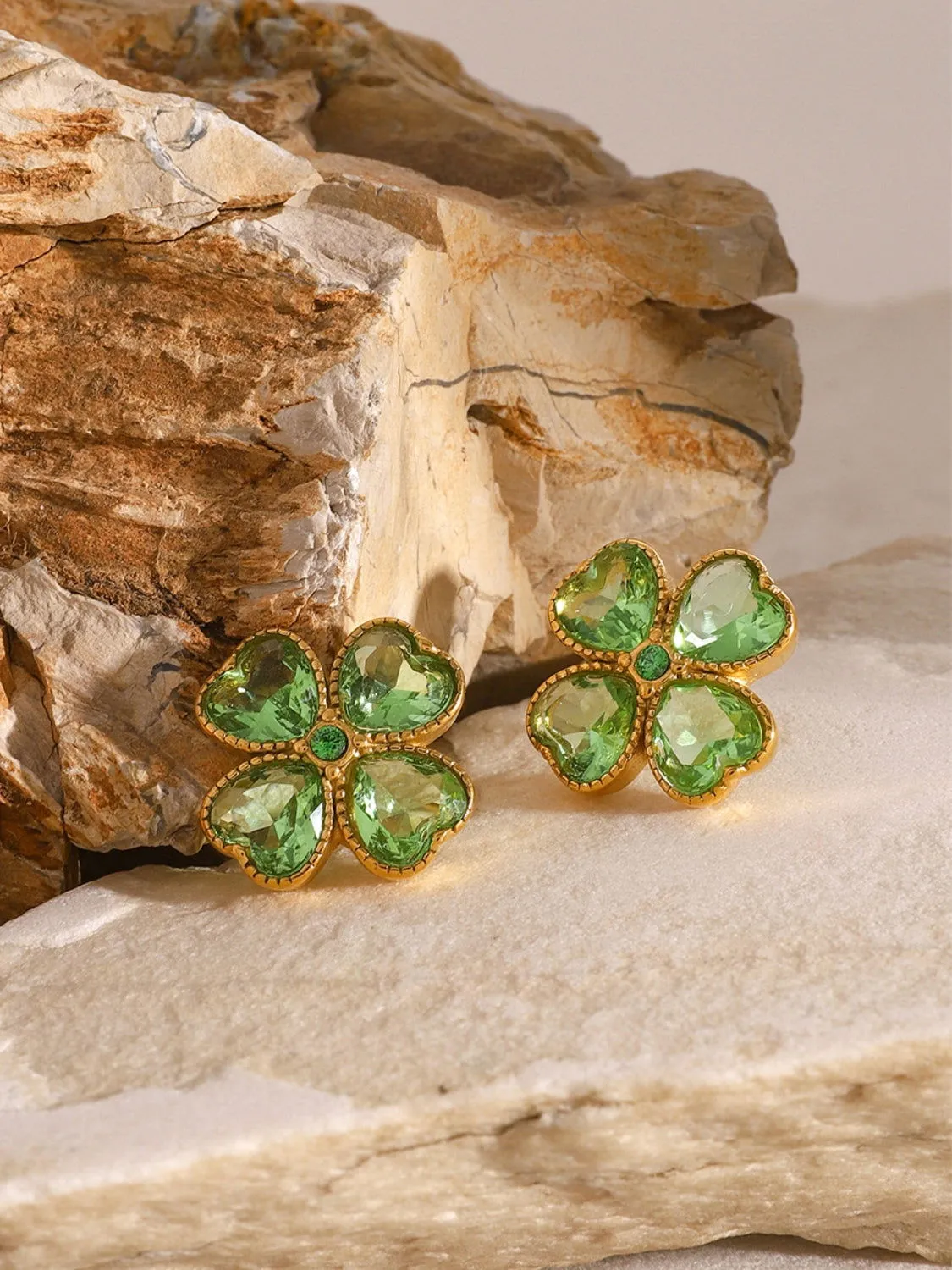 Clover Stud Earrings: Elegant Jewelry for Every Occasion