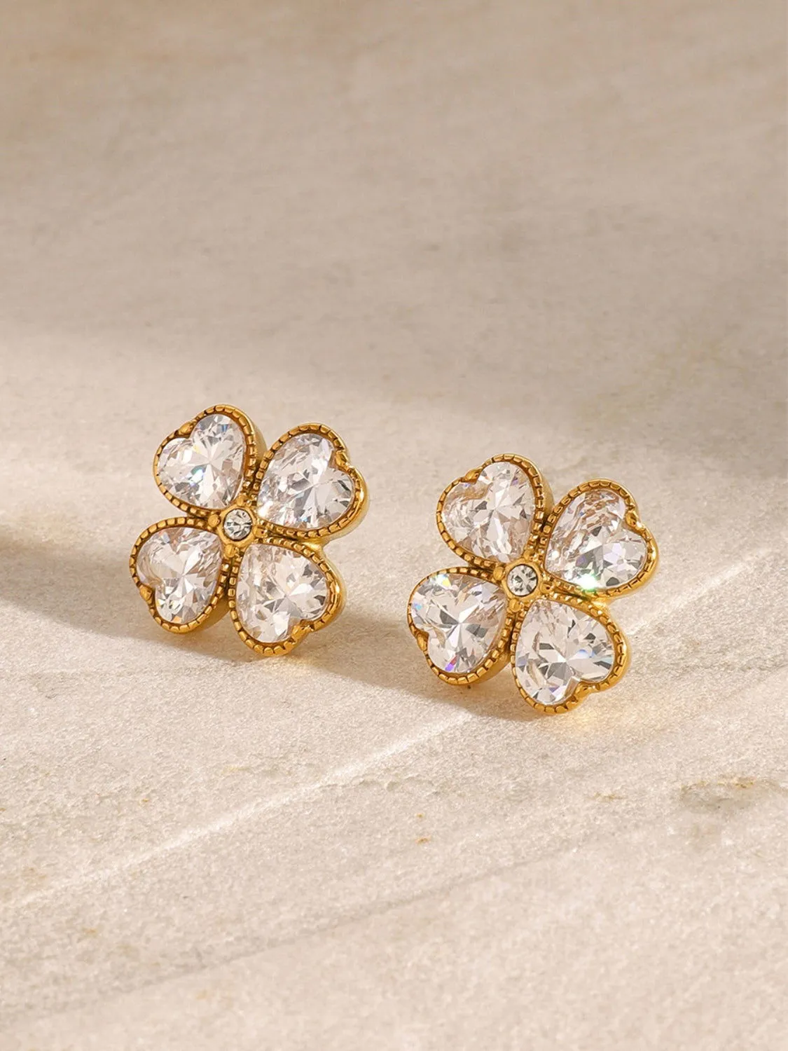 Clover Stud Earrings: Elegant Jewelry for Every Occasion