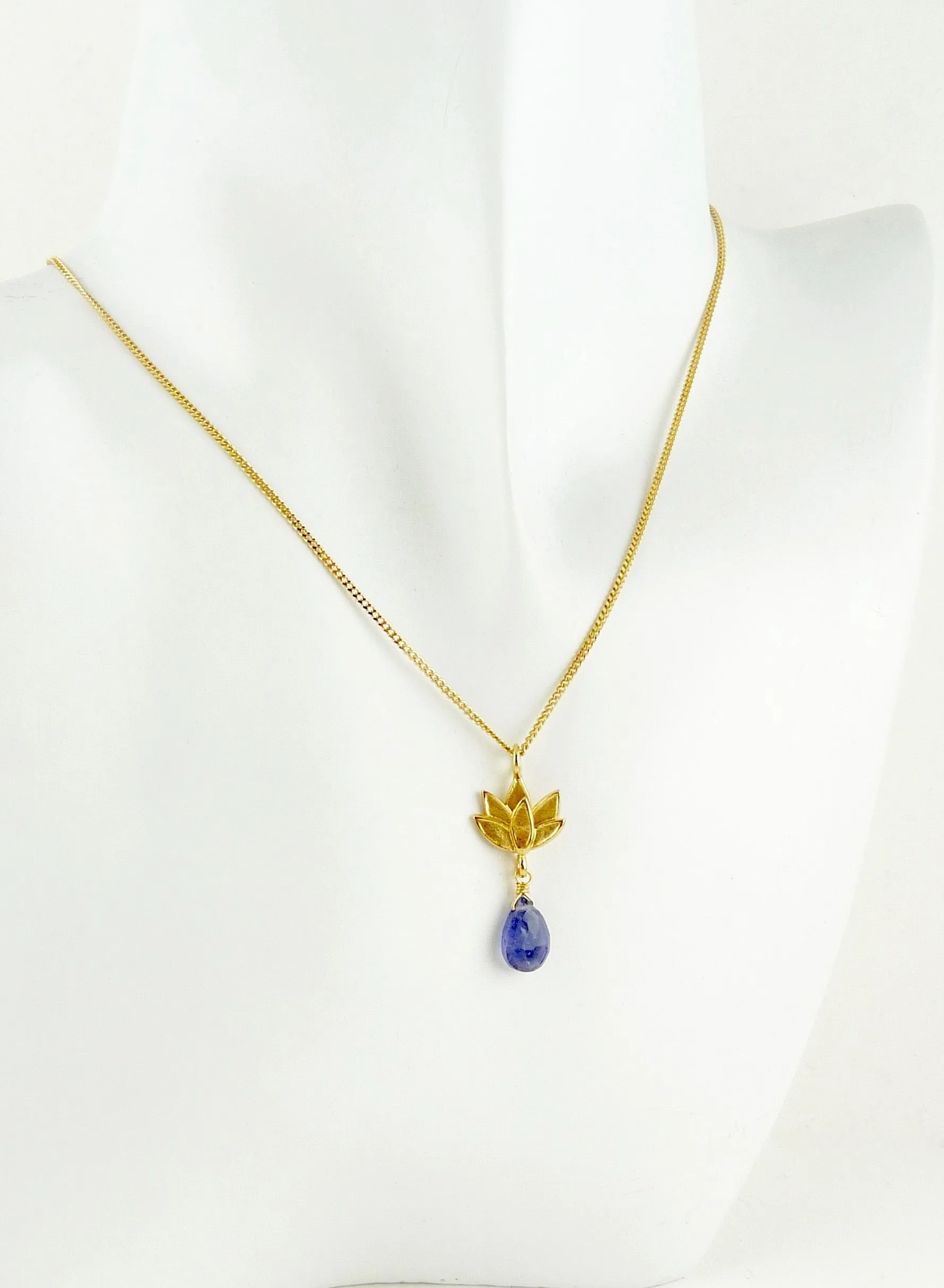 Deepa Flower Necklace with Gemstone