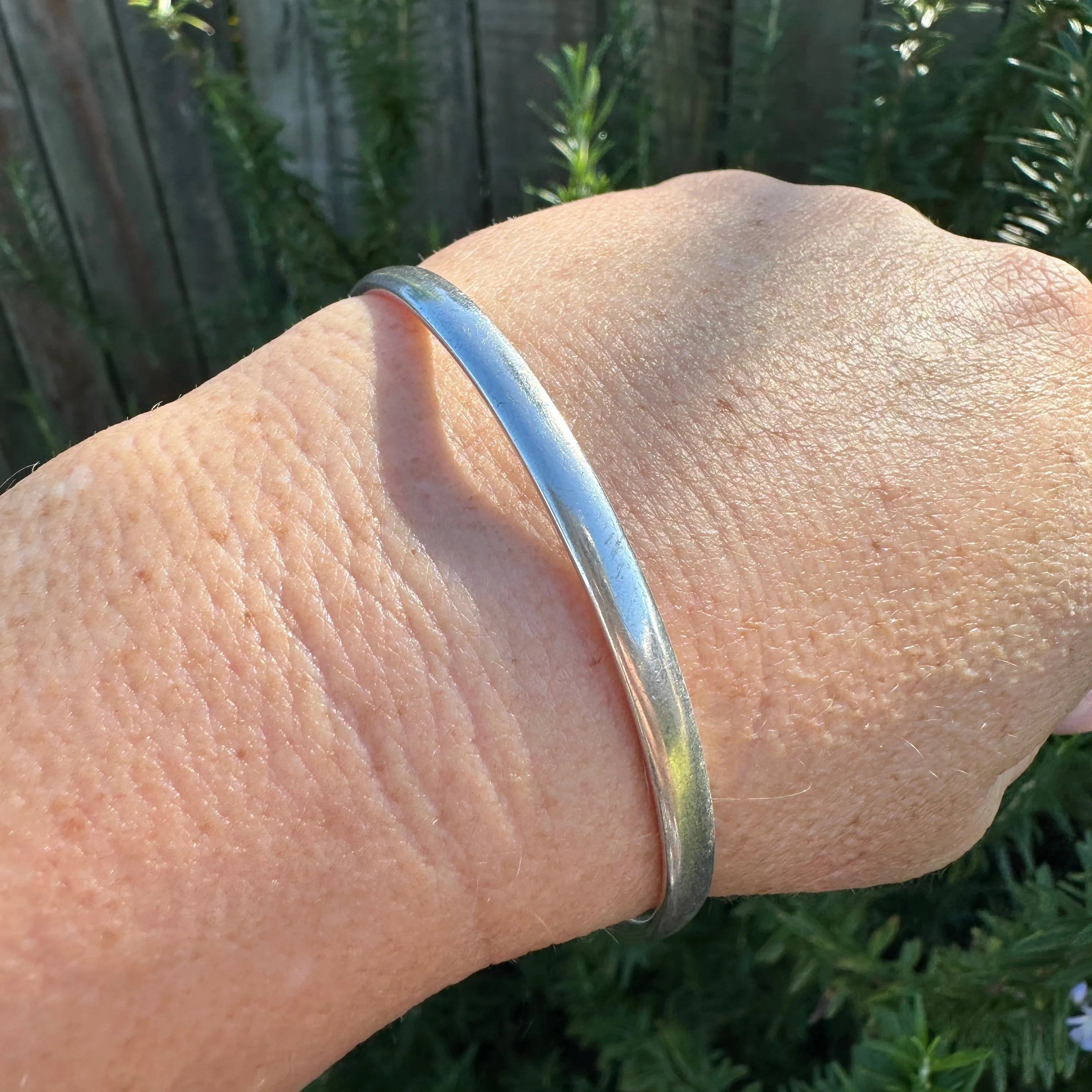 Half round 4.5mm Silver Bangle 64mm internal diameter, 20.1g