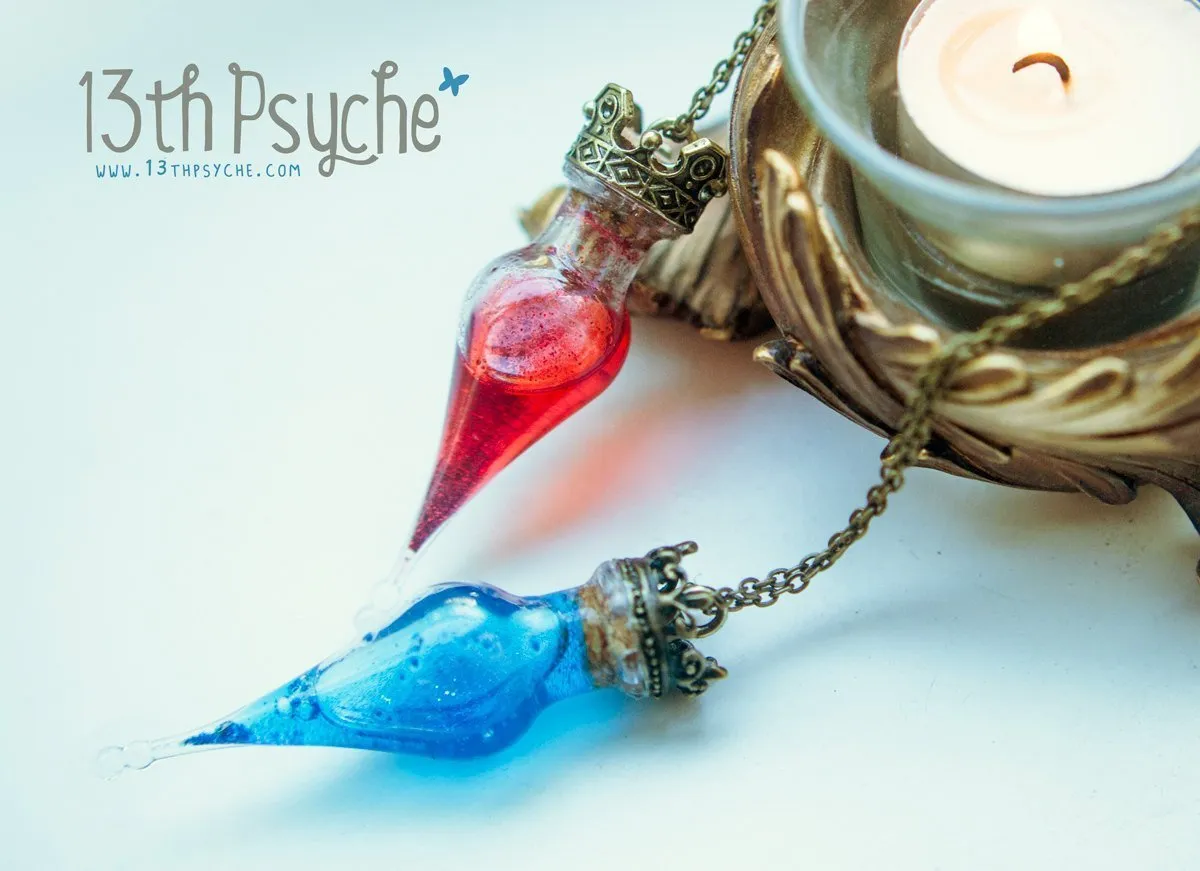 Magic potion bottle pendant necklace