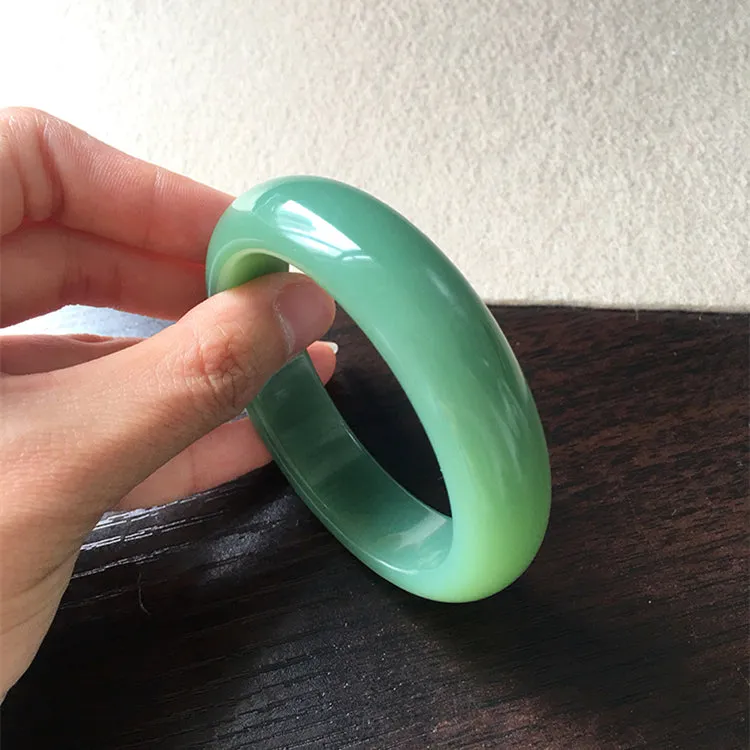 Natural Jade Bangle Nephrite Bangle Internal Diameter 57.5mm NBE047