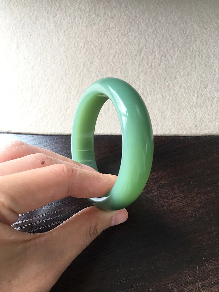 Natural Jade Bangle Nephrite Bangle Internal Diameter 57.5mm NBE047