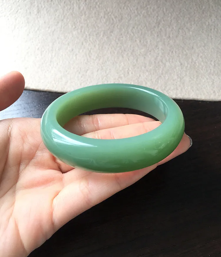 Natural Jade Bangle Nephrite Bangle Internal Diameter 57.5mm NBE047