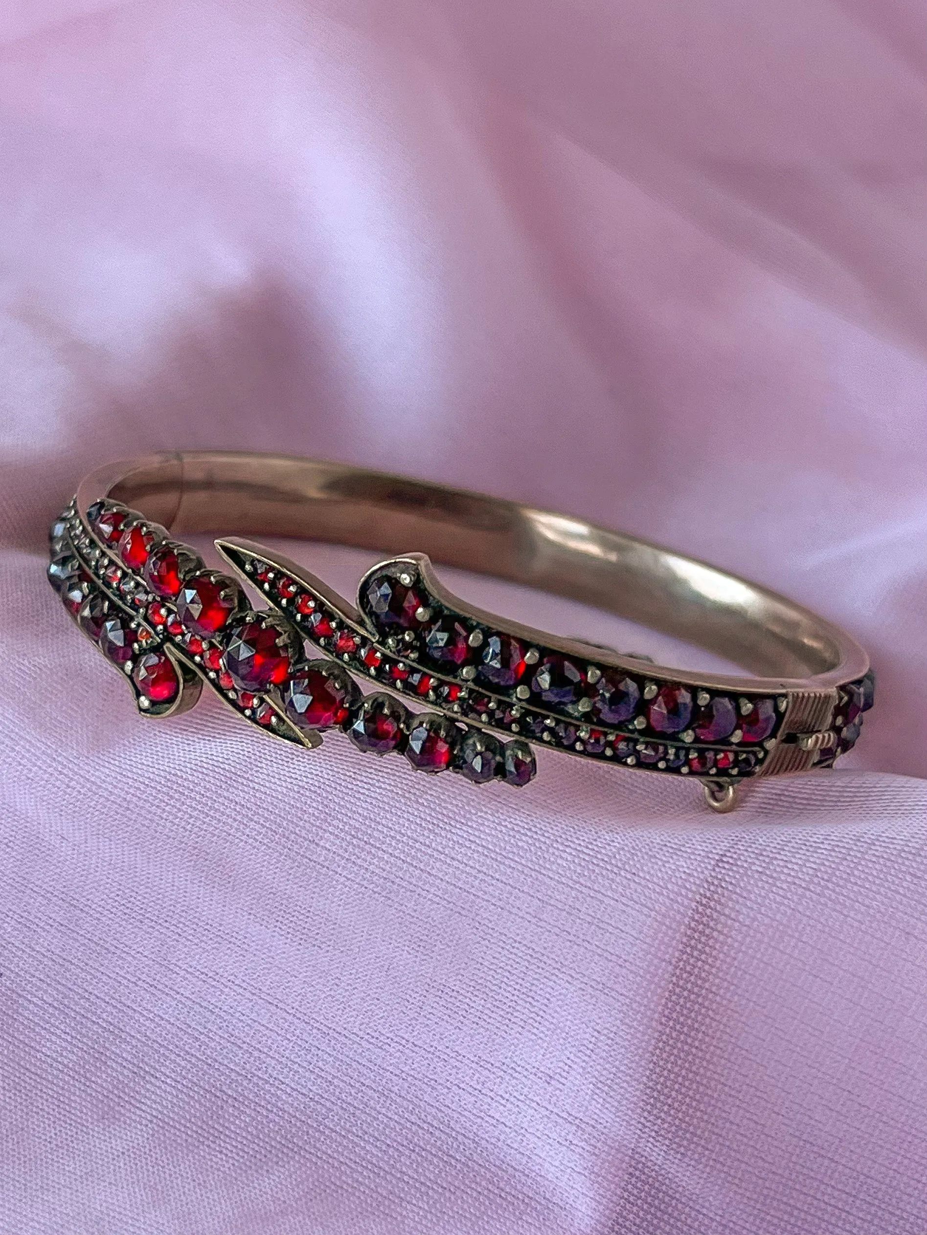 Outstanding Garnet Swirl Bangle Bracelet, circa 1890