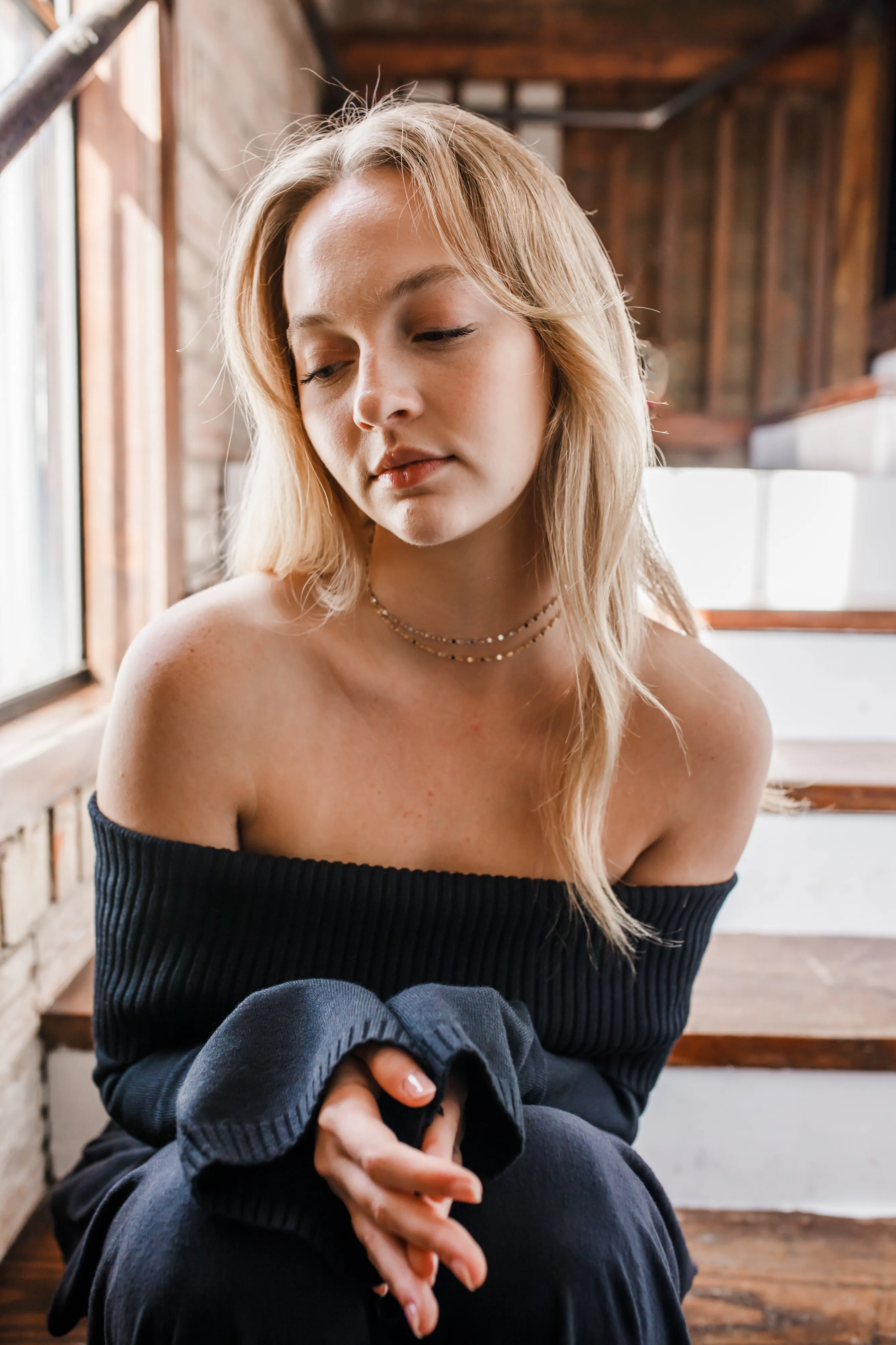 pebble layering chain { gold   silver }