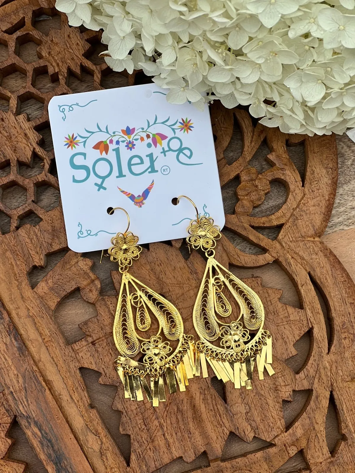 Pera Gota Filigree Earrings