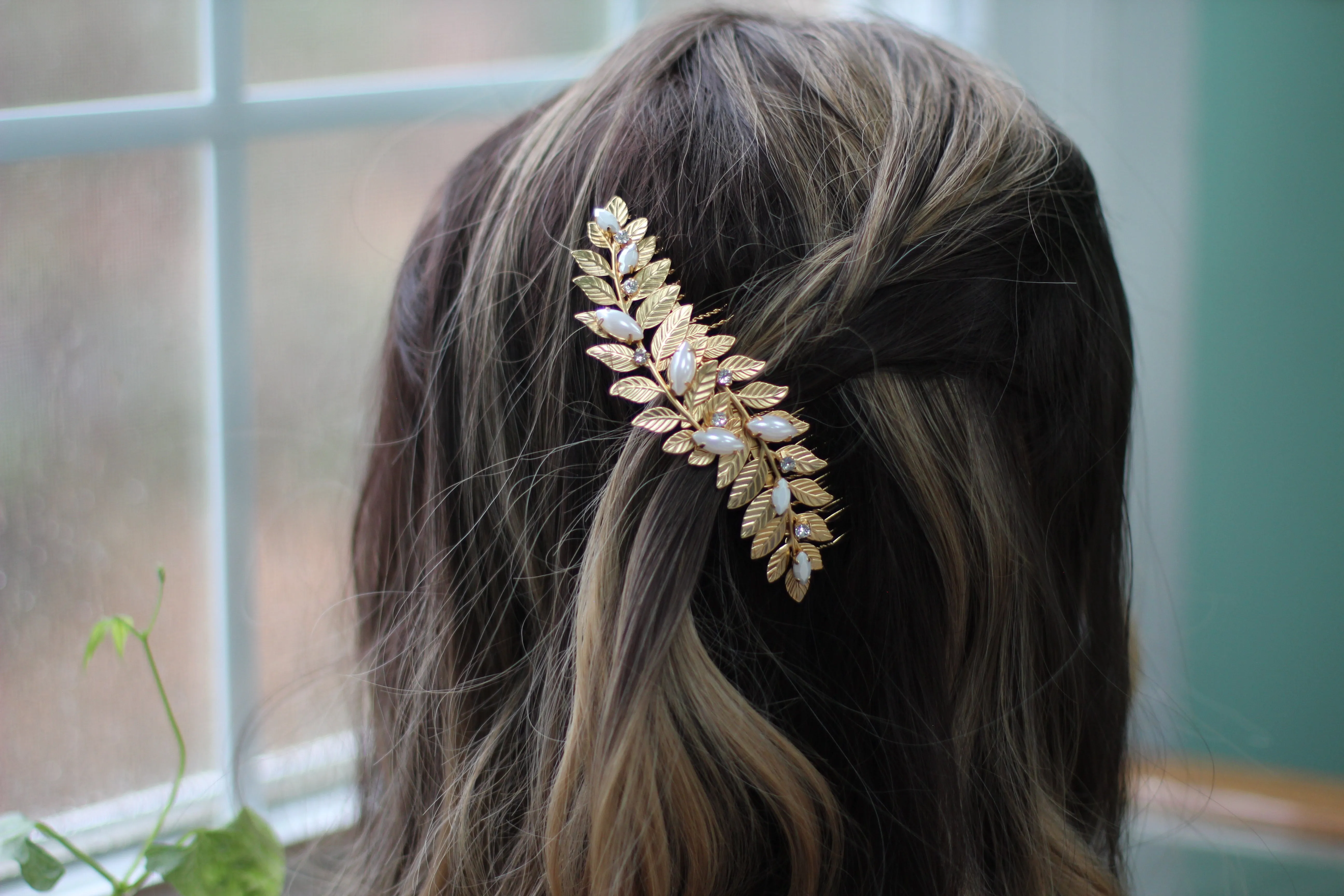 Preorder * Leonora Hair Comb