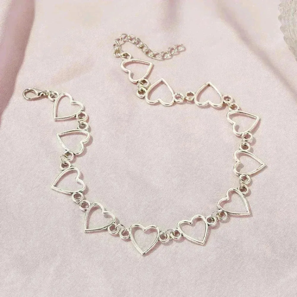 Simple Hollow Heart Temperament Peach Heart Clavicle Chain Necklace for Women