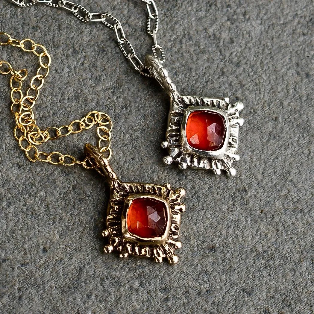 TRINITY / Garnet Pendant