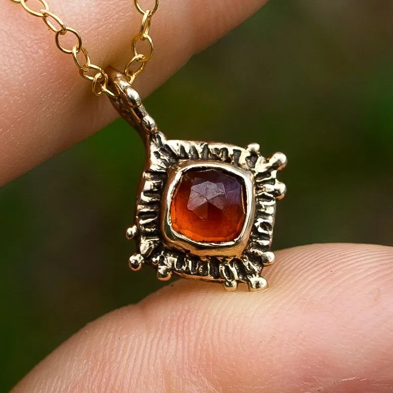 TRINITY / Garnet Pendant