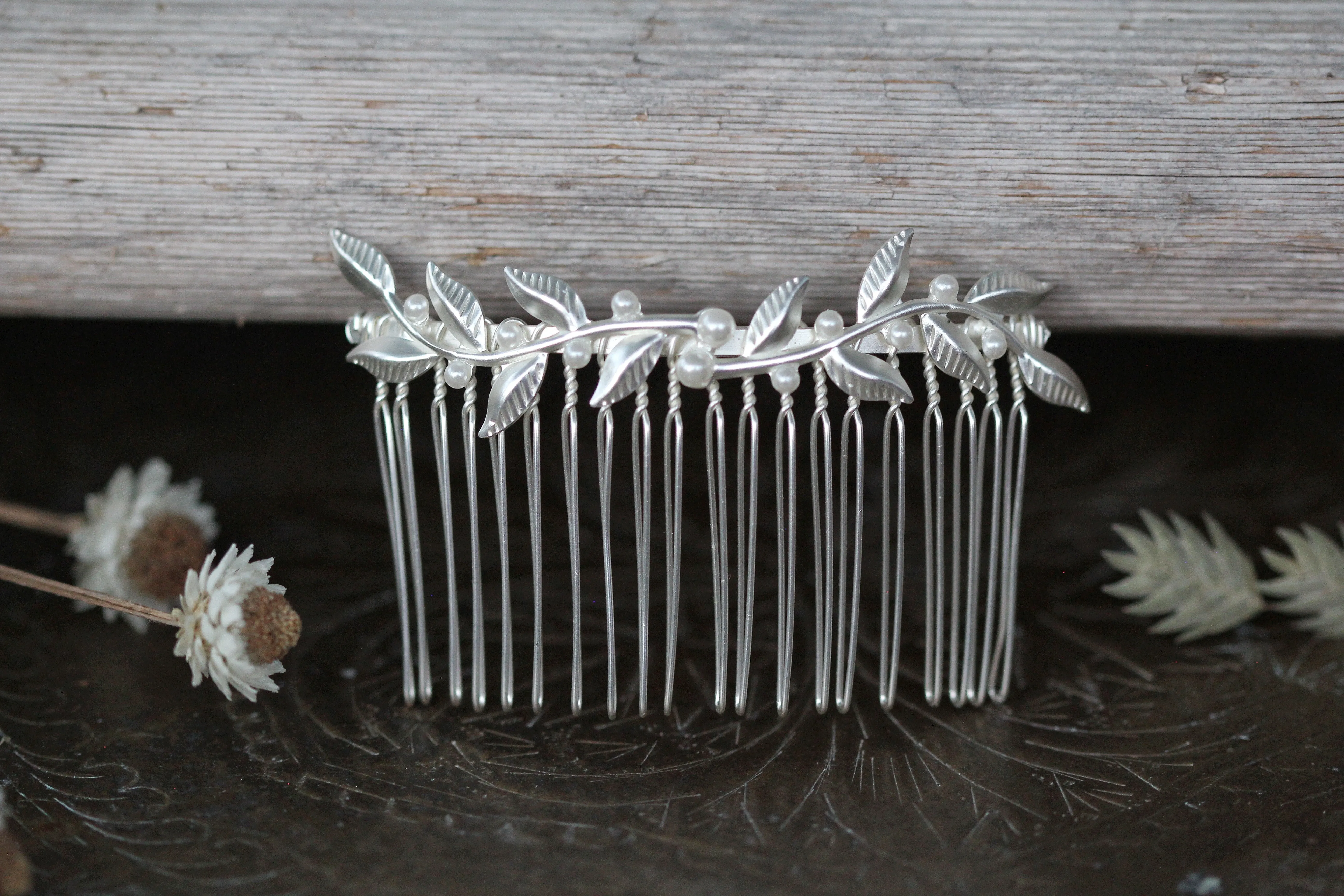 Twigs and Pearls Hair Comb