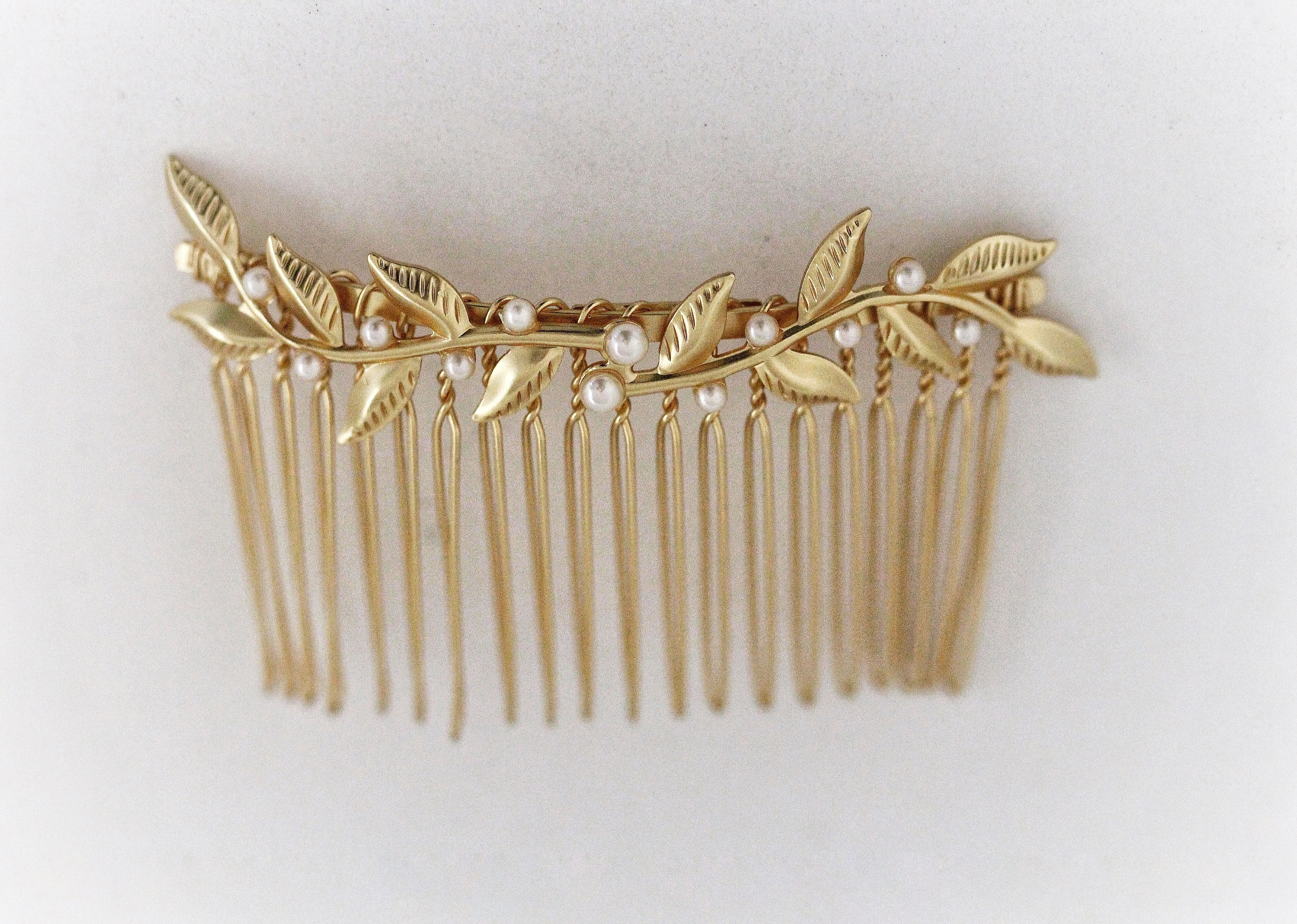 Twigs and Pearls Hair Comb