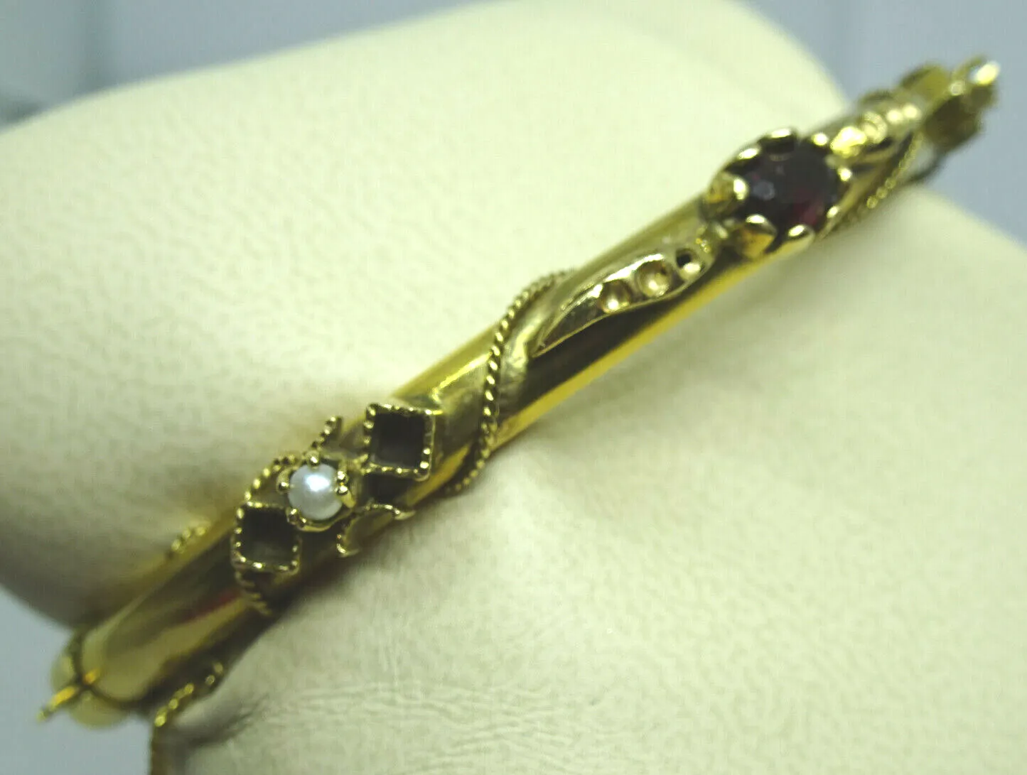 Vintage 14k .50CTW Garnet & Seed Pearl Hinged Bangle Bracelet, Safety Chain