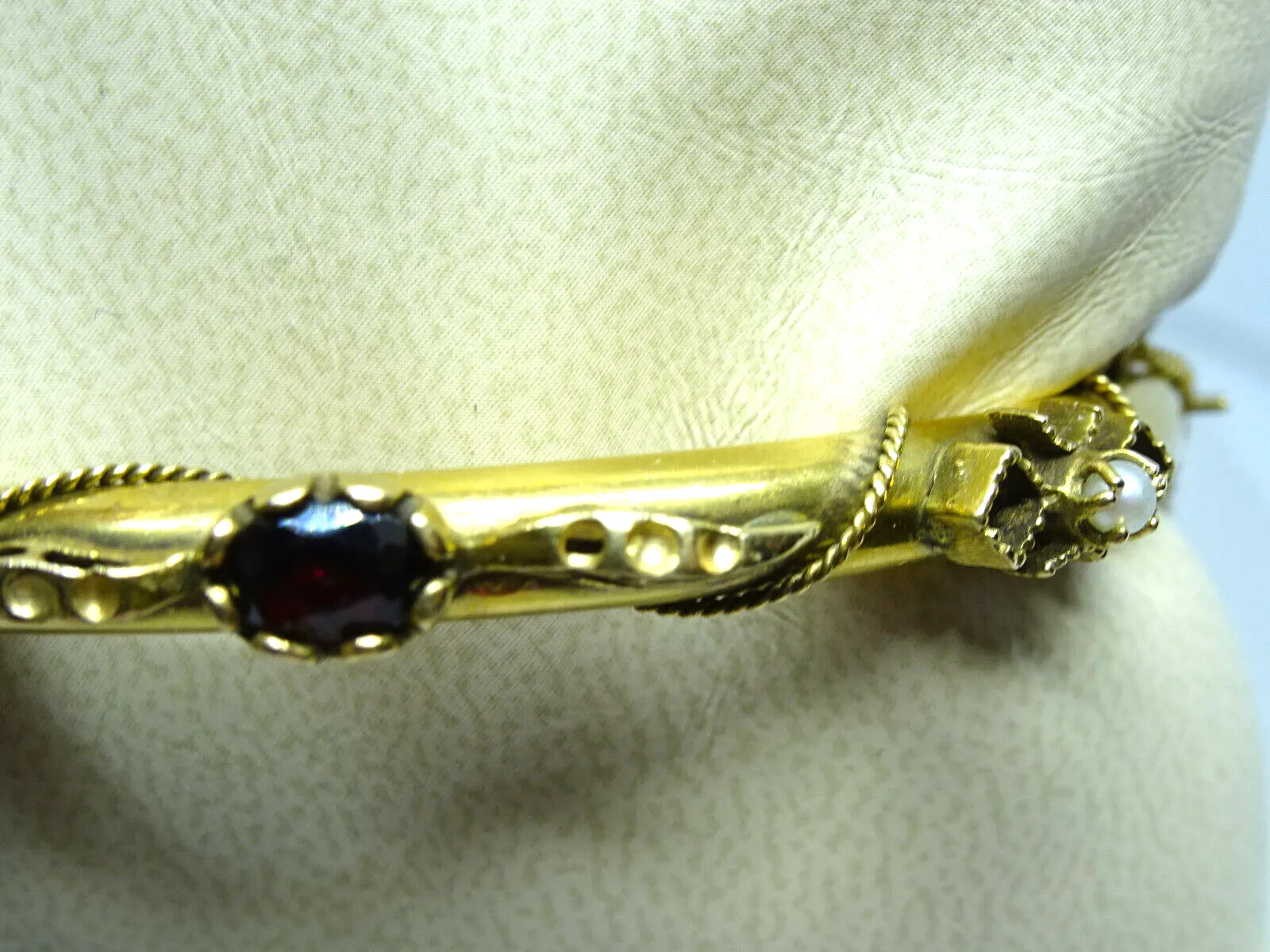 Vintage 14k .50CTW Garnet & Seed Pearl Hinged Bangle Bracelet, Safety Chain