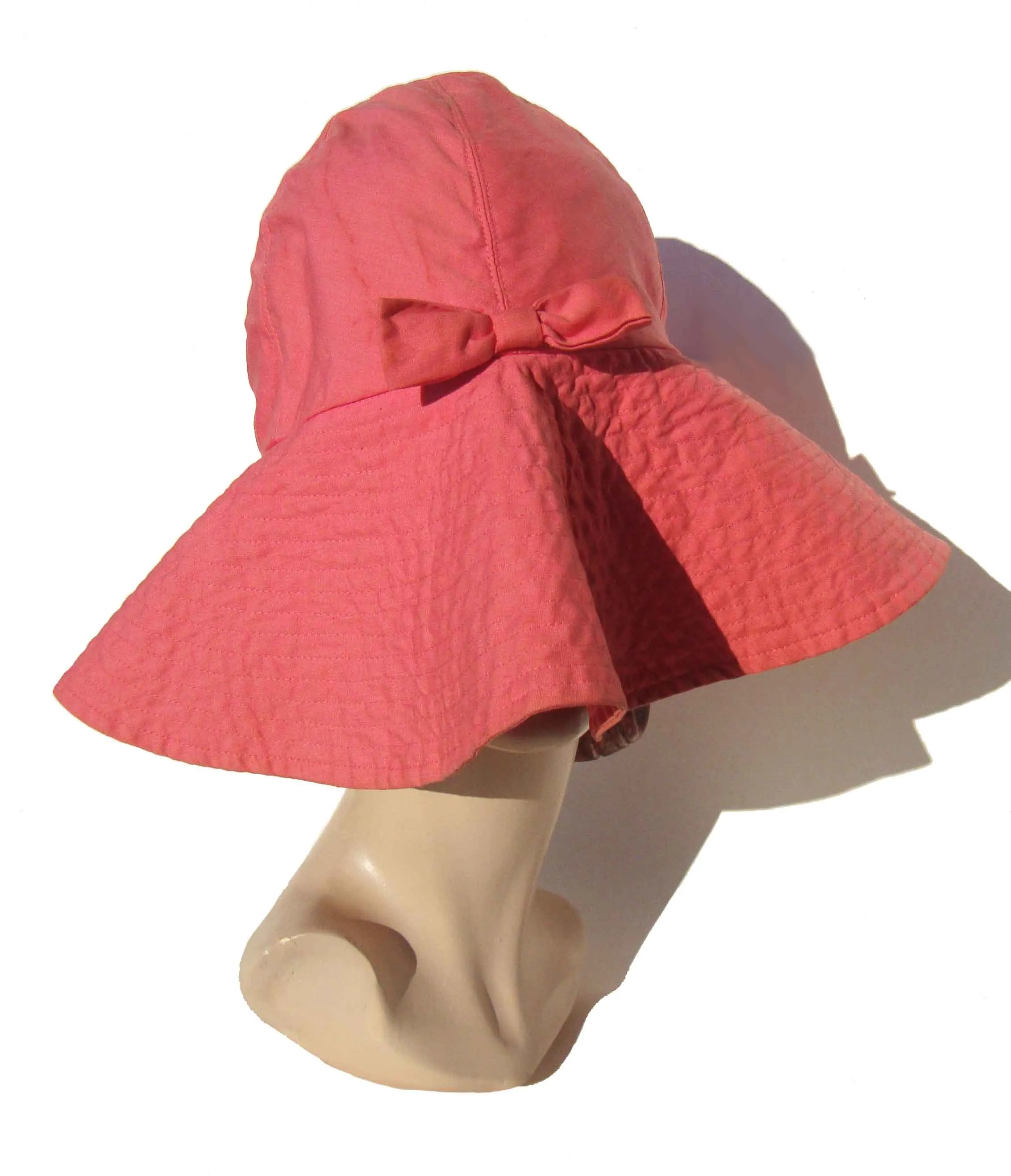 Vintage 50s Pink Beach Hat - Bloomingdale’s