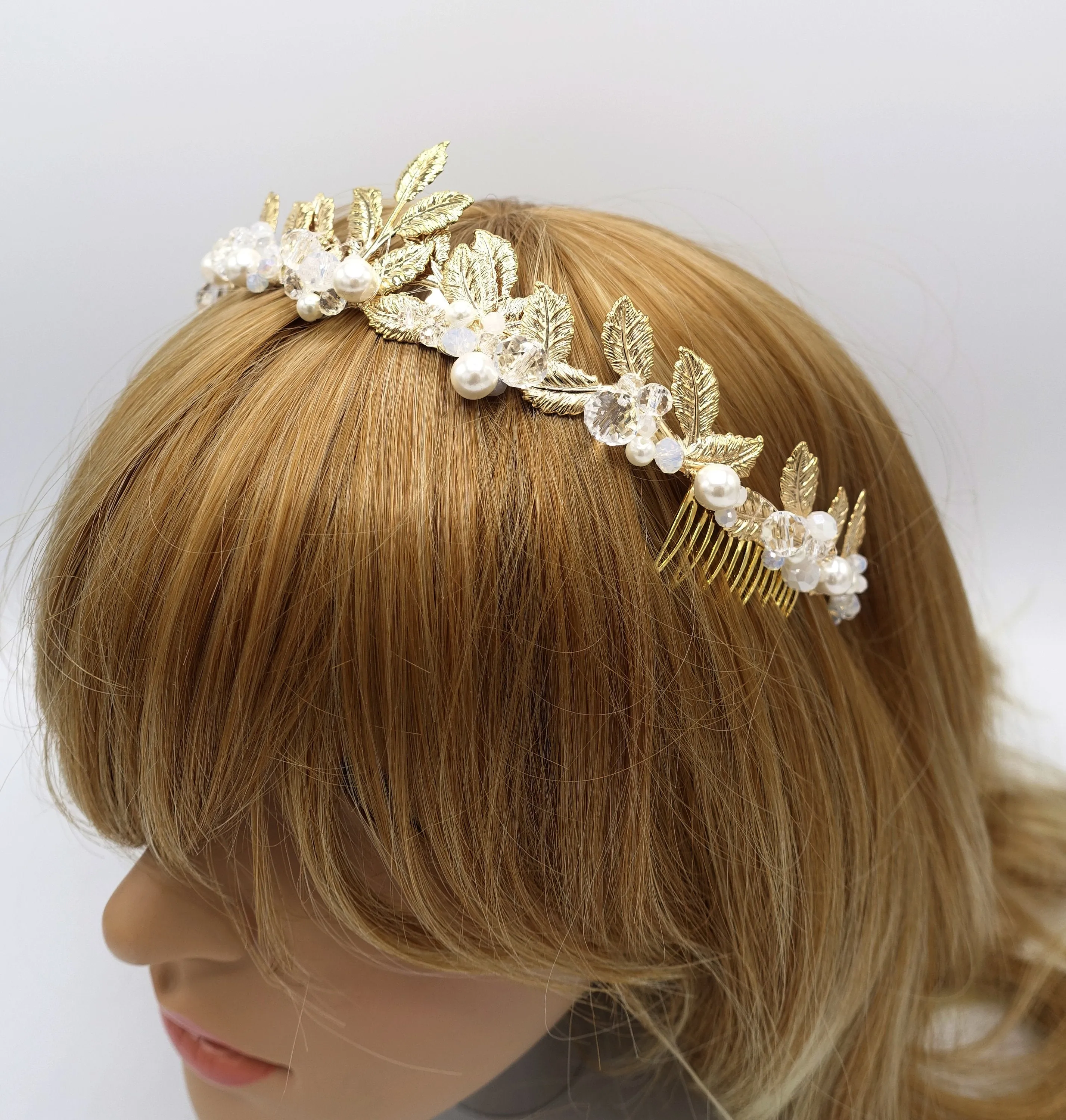 wedding tiara comb, bridal crown, wedding hair jewelry for brides